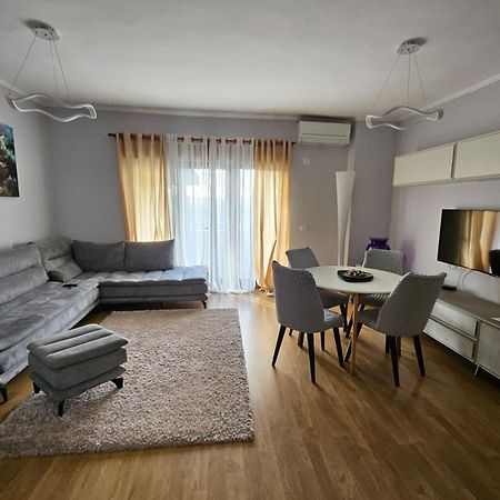 Apartament Sky Dwelling Tirana Zewnętrze zdjęcie