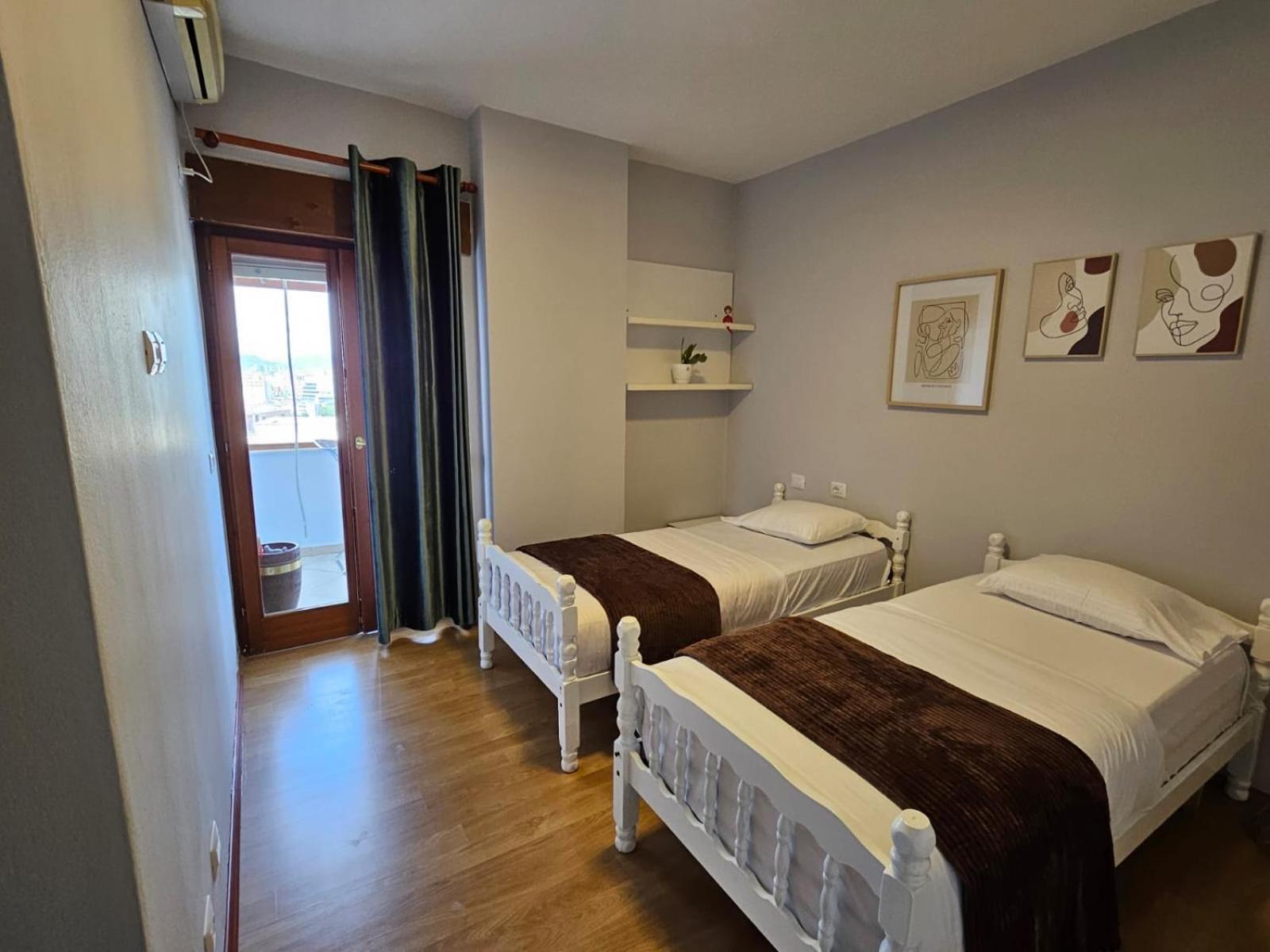 Apartament Sky Dwelling Tirana Zewnętrze zdjęcie