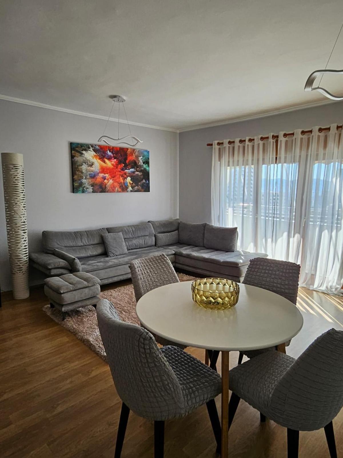 Apartament Sky Dwelling Tirana Zewnętrze zdjęcie