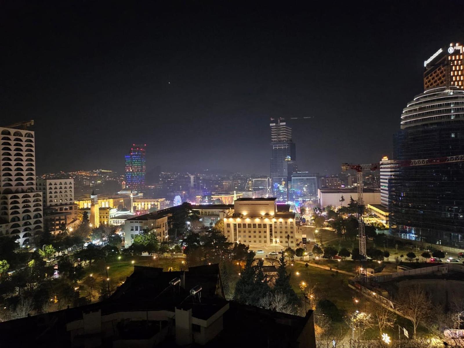 Apartament Sky Dwelling Tirana Zewnętrze zdjęcie